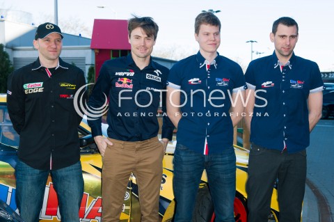 16.04.2014 WARSZAWA<br />
KONFERENCJA DRIFT MASTERS 2015<br />
N/Z PIOTR WIECEK DAWID KARKOSIK JAKUB PRZYGONSKI PAWEL TRELA<br />
 