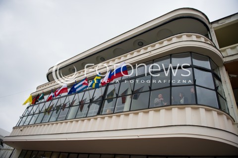  19.04.2015 WARSZAWA TOR SLUZEWIEC<br />OTWARCIE SEZONU WYSCIGOW KONNYCH 2015<br />N/Z BUDYNEK LOZA OBSERWACYJNA<br /> 