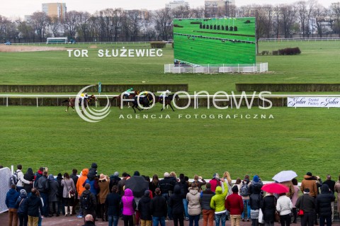 19.04.2015 WARSZAWA TOR SLUZEWIEC<br />OTWARCIE SEZONU WYSCIGOW KONNYCH 2015<br />N/Z WYSCIG<br /> 