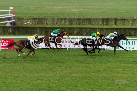  19.04.2015 WARSZAWA TOR SLUZEWIEC<br />OTWARCIE SEZONU WYSCIGOW KONNYCH 2015<br />N/Z WYSCIG<br /> 