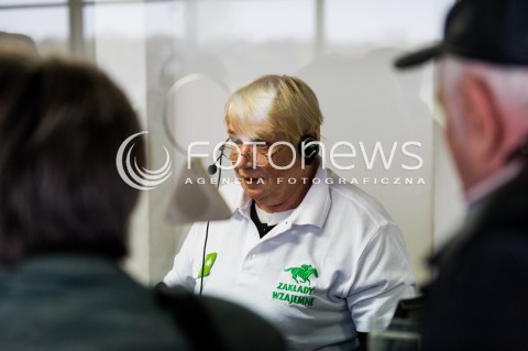  19.04.2015 WARSZAWA TOR SLUZEWIEC<br />OTWARCIE SEZONU WYSCIGOW KONNYCH 2015<br />N/Z KASA ZAKLADOW<br /> 