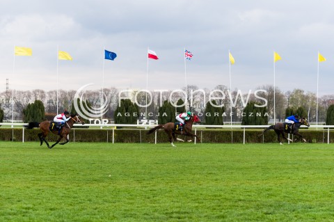  19.04.2015 WARSZAWA TOR SLUZEWIEC<br />OTWARCIE SEZONU WYSCIGOW KONNYCH 2015<br />N/Z WYSCIG<br /> 