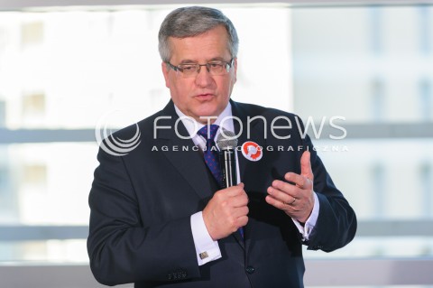  22.04.2015 WARSZAWA<br />SPOTKANIE PREZYDENTA Z MLODYMI PRZEDSIEBIORCAMI W SIEDZIBIE GOOGLE W WARSZAWIE<br />N/Z PREZYDENT RP BRONISLAW KOMOROWSKI<br /> 