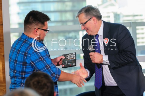  22.04.2015 WARSZAWA<br />SPOTKANIE PREZYDENTA Z MLODYMI PRZEDSIEBIORCAMI W SIEDZIBIE GOOGLE W WARSZAWIE<br />N/Z PREZYDENT RP BRONISLAW KOMOROWSKI<br /> 