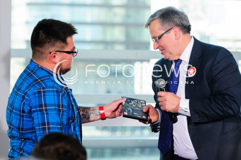  22.04.2015 WARSZAWA<br />SPOTKANIE PREZYDENTA Z MLODYMI PRZEDSIEBIORCAMI W SIEDZIBIE GOOGLE W WARSZAWIE<br />N/Z PREZYDENT RP BRONISLAW KOMOROWSKI<br /> 