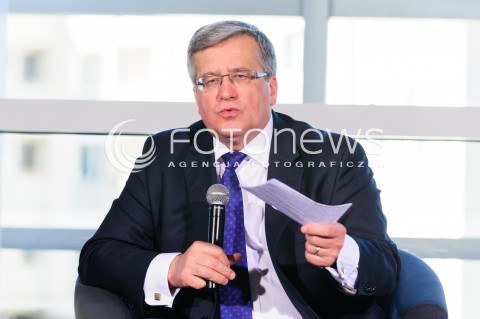  22.04.2015 WARSZAWA<br />SPOTKANIE PREZYDENTA Z MLODYMI PRZEDSIEBIORCAMI W SIEDZIBIE GOOGLE W WARSZAWIE<br />N/Z PREZYDENT RP BRONISLAW KOMOROWSKI<br /> 