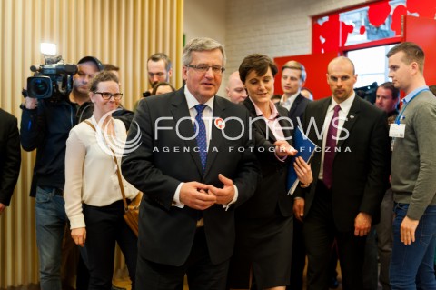  22.04.2015 WARSZAWA<br />SPOTKANIE PREZYDENTA Z MLODYMI PRZEDSIEBIORCAMI W SIEDZIBIE GOOGLE W WARSZAWIE<br />N/Z PREZYDENT RP BRONISLAW KOMOROWSKI<br /> 