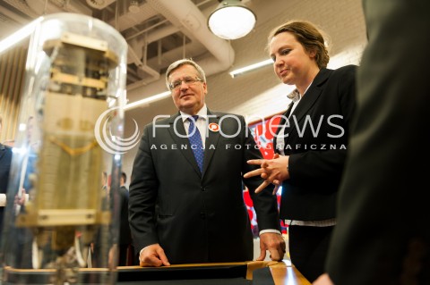  22.04.2015 WARSZAWA<br />SPOTKANIE PREZYDENTA Z MLODYMI PRZEDSIEBIORCAMI W SIEDZIBIE GOOGLE W WARSZAWIE<br />N/Z PREZYDENT RP BRONISLAW KOMOROWSKI<br /> 