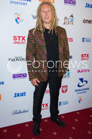  23.04.2015 WARSZAWA TEATR POLSKI<br />GALA MUZYKI ROZRYWKOWEJ I JAZZOWEJ<br />N/Z DARIUSZ MALEJONEK<br /> 