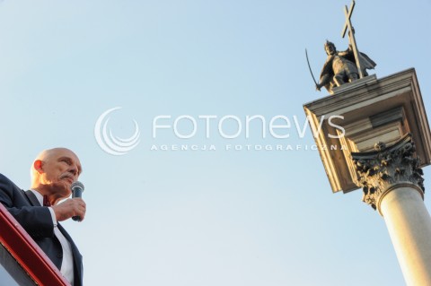  23.04.2015 WARSZAWA <br />WIELKI WIEC WYBORCZY JANUSZA KORWIN MIKKE<br />N/Z JANUSZ KORWIN MIKKE KOLUMNA ZYGMUNTA<br /> 