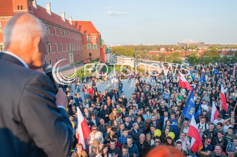  24.04.2015 WARSZAWA<br />WIELKI WIEC WYBORCZY JANUSZA KORWIN MIKKE<br />N/Z JANUSZ KORWIN - MIKKE<br /> 