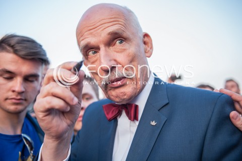  24.04.2015 WARSZAWA<br />WIELKI WIEC WYBORCZY JANUSZA KORWIN MIKKE<br />N/Z JANUSZ KORWIN - MIKKE<br /> 