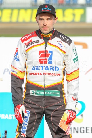  26.04.2015 RZESZOW<br />ZUZEL PGE SPEEDWAY EKSTRALIGA SEASON 2015<br />MECZ PGE STAL RZESZOW - BETARD SPARTA WROCLAW<br />N/Z TOMASZ JEDRZEJAK SYLWETKA<br /> 