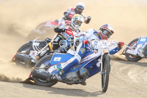  26.04.2015 RZESZOW<br />ZUZEL PGE SPEEDWAY EKSTRALIGA SEASON 2015<br />MECZ PGE STAL RZESZOW - BETARD SPARTA WROCLAW<br />N/Z BIEG NR 2: KRYSTIAN REMPALA (NIEBIESKI), MAKSYM DRABIK (ZOLTY), ADRIAN GALA (BIALY) <br /> 