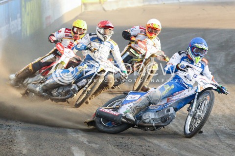  26.04.2015 RZESZOW<br />ZUZEL PGE SPEEDWAY EKSTRALIGA SEASON 2015<br />MECZ PGE STAL RZESZOW - BETARD SPARTA WROCLAW<br />N/Z BIEG NR 11: MIROSLAW JABLONSKI (NIEBIESKI), VACLAV MILIK (BIALY), PETER KILDEMAND (CZERWONY), TOMASZ JEDRZEJAK (ZOLTY) <br /> 