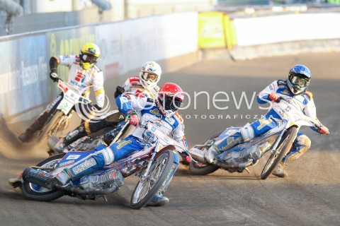  26.04.2015 RZESZOW<br />ZUZEL PGE SPEEDWAY EKSTRALIGA SEASON 2015<br />MECZ PGE STAL RZESZOW - BETARD SPARTA WROCLAW<br />N/Z BIEG NR 12: MAKSYM DRABIK (BIALY), ARTUR CZAJA (NIEBIESKI), TAI WOFFINDEN (ZOLTY), DAWID LAMPART (CZERWONY) <br /> 