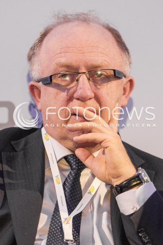  27.04.2015 RZESZOW<br />KONFERENCJA MINISTERSTWA SKARBU PANSTWA W RZESZOWIE Z OKAZJI 25-LECIA PRZEMIAN GOSPODARCZYCH W POLSCE<br />DEBATA: WPLYW PRZEKSZTALCEN WLASNOSCIOWYCH NA POLSKA GOSPODARKE W OSTATNICH 25-LATACH<br />N/Z HERBERT WIRTH - PREZES ZARZADU KGHM POLSKA MIEDZ<br /> 