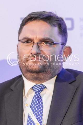  27.04.2015 RZESZOW<br />KONFERENCJA MINISTERSTWA SKARBU PANSTWA W RZESZOWIE Z OKAZJI 25-LECIA PRZEMIAN GOSPODARCZYCH W POLSCE<br />DEBATA: PRZEKSZTALCENIA WLASNOSCIOWE W GOSPODARCE A BUDOWA CZEMPIONOW NARODOWYCH<br />N/Z PAWEL TAMBORSKI - PREZES ZARZADU GIELDA PAPIEROW WARTOSCIOWYCH W WARSZAWIE GPW<br /> 