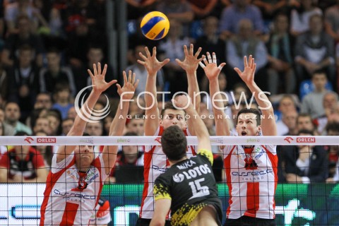  28.04.2015 RZESZOW<br />SIATKOWKA PLUSLIGA 2014/2015 MEN VOLLEYBALL POLAND POLISH PLUS LIGA LEAGUE SEASON 2014/2015 FINAL 3. MECZ<br />MECZ ASSECO RESOVIA - LOTOS TREFL GDANSK<br />N/Z JOCHEN SCHOPS PIOTR NOWAKOWSKI RAFAL BUSZEK <br /> 