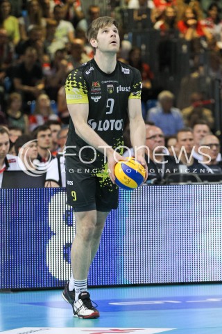  28.04.2015 RZESZOW<br />SIATKOWKA PLUSLIGA 2014/2015 MEN VOLLEYBALL POLAND POLISH PLUS LIGA LEAGUE SEASON 2014/2015 FINAL 3. MECZ<br />MECZ ASSECO RESOVIA - LOTOS TREFL GDANSK<br />N/Z SEBASTIAN SCHWARZ SYLWETKA <br /> 