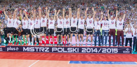  28.04.2015 RZESZOW<br />SIATKOWKA PLUSLIGA 2014/2015 MEN VOLLEYBALL POLAND POLISH PLUS LIGA LEAGUE SEASON 2014/2015 FINAL 3. MECZ<br />MECZ ASSECO RESOVIA - LOTOS TREFL GDANSK<br />N/Z RADOSC SIATKARZY ASSECO RESOVIA MISTRZ POLSKI 2015 ZWYCIEZCA PLUSLIGI RADOSC WYGRANA ZWYCIESTWO EMOCJE ZDJECIE GRUPOWE GRUPOWKA<br /> 