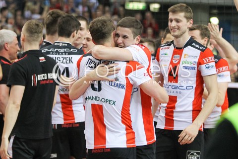  28.04.2015 RZESZOW<br />SIATKOWKA PLUSLIGA 2014/2015 MEN VOLLEYBALL POLAND POLISH PLUS LIGA LEAGUE SEASON 2014/2015 FINAL 3. MECZ<br />MECZ ASSECO RESOVIA - LOTOS TREFL GDANSK<br />N/Z NIKOLAY PENCZEV ( PENCHEV ) PIOTR NOWAKOWSKI MISTRZ POLSKI 2015 ZWYCIEZCA PLUSLIGI RADOSC WYGRANA ZWYCIESTWO EMOCJE <br /> 