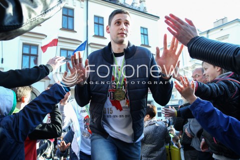  29.04.2015 RZESZOW<br />FETA NA RZESZOWSKIM RYNKU Z OKAZJI ZDOBYCIA TYTULU MISTRZA POLSKI PRZEZ SIATKARZY ASSECO RESOVIA RZESZOW<br />N/Z NIKOLAY PENCHEV ( PENCZEV )<br /> 