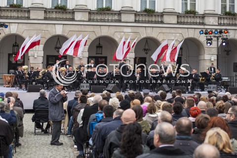  01.05.2015 WARSZAWA<br />KONCERT NA DZIEDZINCU PALACU PREZYDENCKIEGO Z OKAZJI DNIA FLAGI 1 MAJA RZECZYPOSPOLITEJ POLSKIEJ<br />N/Z ORKIESTRA REPREZENTACYJNA WOJSKA POLSKIEGO<br /> 