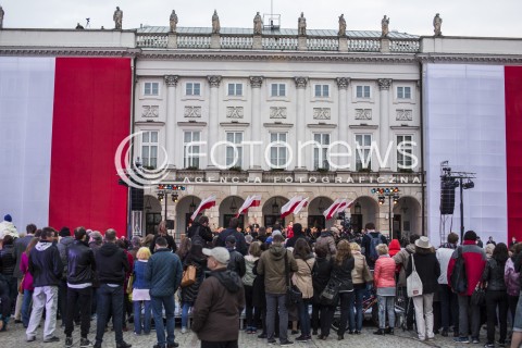  01.05.2015 WARSZAWA<br />KONCERT NA DZIEDZINCU PALACU PREZYDENCKIEGO Z OKAZJI DNIA FLAGI 1 MAJA RZECZYPOSPOLITEJ POLSKIEJ<br />N/Z WARSZAWIACY<br /> 