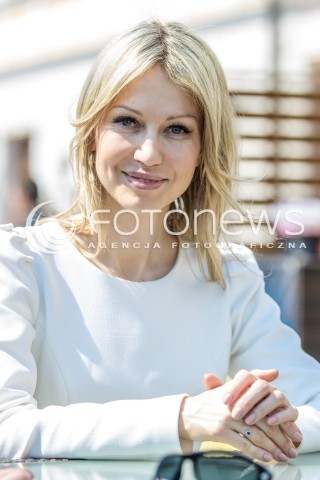  03.05.2015 RZESZOW<br />WIZYTA MAGDALENY OGOREK NA PODKARPACIU<br />SPOTKANIE Z MIESZKANCAMI NA RZESZOWSKIM RYNKU<br />N/Z MAGDALENA OGOREK<br /> 