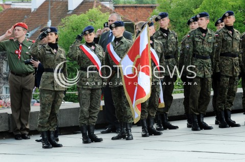  03.05.2015 WARSZAWA<br />OBCHODY SWIETA NARODOWEGO 3 MAJA<br />N/Z WOJSKO<br /> 