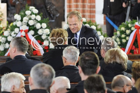  04.05.2015 WARSZAWA <br />POGRZEB WLADYSLAWA BARTOSZEWSKIEGO<br />N/Z DONALD TUSK<br /> 