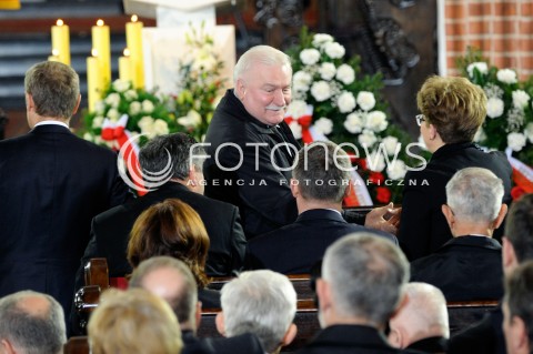  04.05.2015 WARSZAWA <br />POGRZEB WLADYSLAWA BARTOSZEWSKIEGO<br />N/Z LECH WALESA<br /> 
