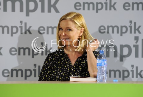  13.05.2015 WARSZAWA <br />PAULINA MLYNARSKA W EMPIKU<br />N/Z PAULINA MLYNARSKA MORITZ<br /> 