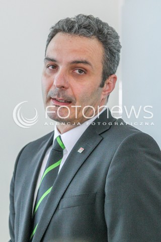  15.05.2015 RZESZOW<br />OTWARCIE NOWEGO CENTRUM LOGISTYCZNEGO RABEN POLSKA<br />N/Z SLAWOMIR BLOTNY ( DYREKTOR DS. SPRZEDAZY I RELACJI Z KLIENTAMI , WICEPREZES RABEN )<br /> 
