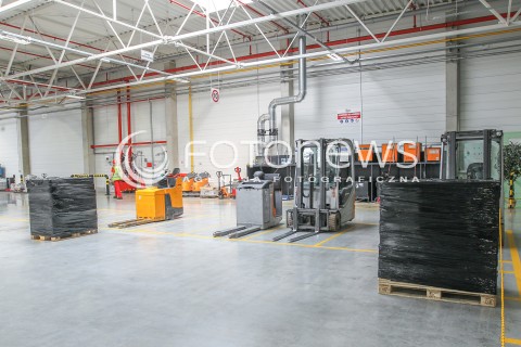  15.05.2015 RZESZOW<br />OTWARCIE NOWEGO CENTRUM LOGISTYCZNEGO RABEN POLSKA<br />N/Z HALA MAGAZYNOWO-TRANZYTOWA O POWIERZCHNI 5000 METROW KWADRATOWYCH<br /> 