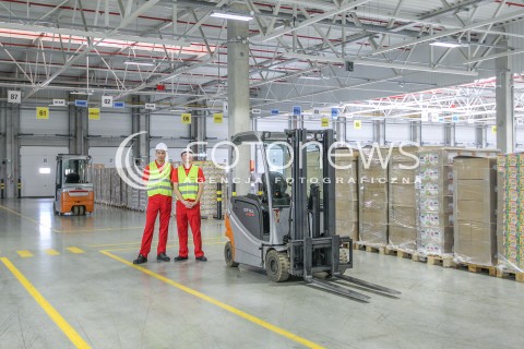  15.05.2015 RZESZOW<br />OTWARCIE NOWEGO CENTRUM LOGISTYCZNEGO RABEN POLSKA<br />N/Z HALA MAGAZYNOWO-TRANZYTOWA O POWIERZCHNI 5000 METROW KWADRATOWYCH<br /> 