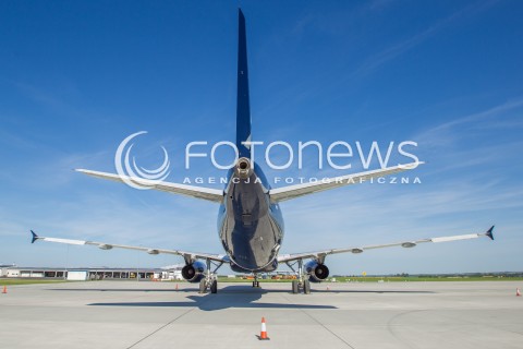  18.05.2015 LOTNISKO JASIONKA<br />ZDJECIE ILUSTRACYJNE<br />N/Z SAMOLOT AIRBUS A320-212 LINII LOTNICZYCH ASTRA AIRLINES NA PLYCIE POSTOJOWEJ LOTNISKA RZESZOW JASIONKA , REJESTRACJA SX-DIO<br /> 
