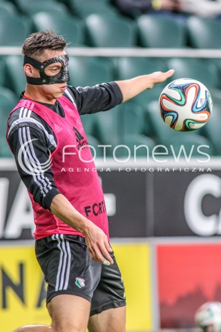  20.05.2015 WARSZAWA PILKA NOZNA<br />FOOTBALL POLISH T MOBILE EKSTRAKLASA STADION LEGII<br />MECZ LEGIA WARSZAWA - JAGIELLONIA BIALYSTOK<br />N/Z MICHAL ZYRO W MASCE , MASKA OCHRONNA<br /> 
