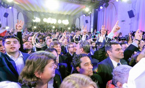  24.05.2015 WARSZAWA<br />WIECZOR WYBORCZY ANDRZEJA DUDY W REDUCIE BANKU POLSKIEGO W WARSZAWIE<br />N/Z EUFORIA RADOSC W SZTABIE - OGLOSZENIE WYNIKOW<br /> 