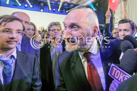  24.05.2015 WARSZAWA<br />WIECZOR WYBORCZY ANDRZEJA DUDY W REDUCIE BANKU POLSKIEGO W WARSZAWIE<br />N/Z ANTONI MACIEREWICZ<br /> 