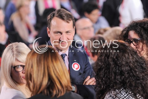  24.05.2015 WARSZAWA<br />WIECZOR WYBORCZY BRONISLAWA KOMOROWSKIEGO<br />N/Z RADOSLAW SIKORSKI<br /> 