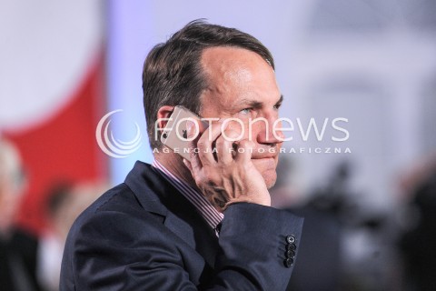  24.05.2015 WARSZAWA<br />WIECZOR WYBORCZY BRONISLAWA KOMOROWSKIEGO<br />N/Z RADOSLAW SIKORSKI KOMORKA TELEFON<br /> 