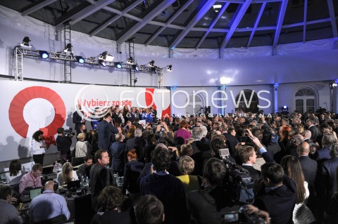  24.05.2015 WARSZAWA<br />WIECZOR WYBORCZY BRONISLAWA KOMOROWSKIEGO<br />N/Z PREZYDENT BRONISLAW KOMOROWSKI ANNA KOMOROWSKI SZTAB WYBORCZY<br /> 