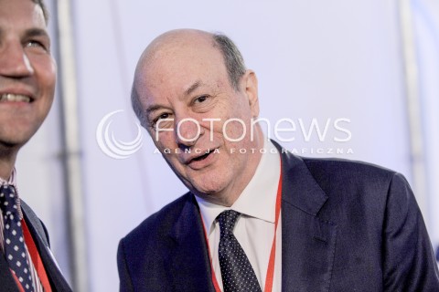  24.05.2015 WARSZAWA<br />WIECZOR WYBORCZY BRONISLAWA KOMOROWSKIEGO<br />N/Z JACEK JAN VINCENT ROSTOWSKI<br /> 