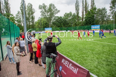  27.05.2015 WARSZAWA URSYNOW<br />OTWARCIE REMONTOWANEGO BOISKA MODERNIZOWANEGO PRZEZ UEFA<br />N/Z NOWE BOISKO MECZ NA NOWYM BOISKU PO CEREMONII OTWARCIA KIBICE<br /> 