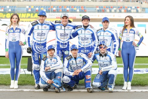 31.05.2015 RZESZOW <br />ZUZEL PGE SPEEDWAY EKSTRALIGA SEASON 2015 <br />MECZ PGE STAL RZESZOW - UNIA TARNOW <br />N/Z ZDJECIE GRUPOWE UNIA TARNOW GRUPOWKA<br /> 