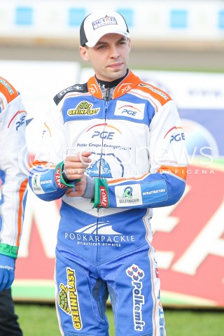  31.05.2015 RZESZOW <br />ZUZEL PGE SPEEDWAY EKSTRALIGA SEASON 2015 <br />MECZ PGE STAL RZESZOW - UNIA TARNOW <br />N/Z DAWID LAMPART SYLWETKA<br /> 