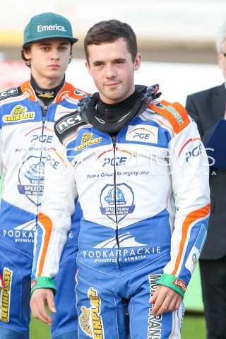  31.05.2015 RZESZOW <br />ZUZEL PGE SPEEDWAY EKSTRALIGA SEASON 2015 <br />MECZ PGE STAL RZESZOW - UNIA TARNOW <br />N/Z ARTUR CZAJA SYLWETKA<br /> 