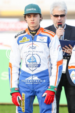  i31.05.2015 RZESZOW <br />ZUZEL PGE SPEEDWAY EKSTRALIGA SEASON 2015 <br />MECZ PGE STAL RZESZOW - UNIA TARNOW <br />N/Z KRYSTIAN REMPALA SYLWETKA<br /> 